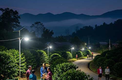 Người dân Lâm Đồng đánh giá đèn năng lượng mặt trời