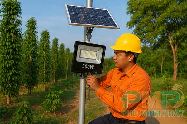 Lắp đặt đèn năng lượng mặt trời xã Đạ Tẻh 2 Lâm Đồng Lắp đặt đèn năng lượng mặt trời xã Đạ Tẻh 2 Lâm Đồng